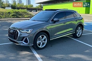 Позашляховик / Кросовер Audi Q3 2023 в Києві