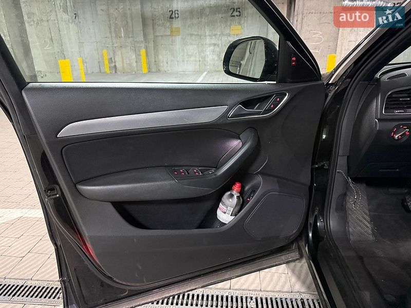 Внедорожник / Кроссовер Audi Q3 2014 в Тернополе