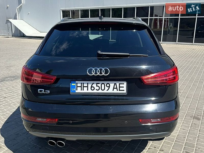 Внедорожник / Кроссовер Audi Q3 2015 в Одессе