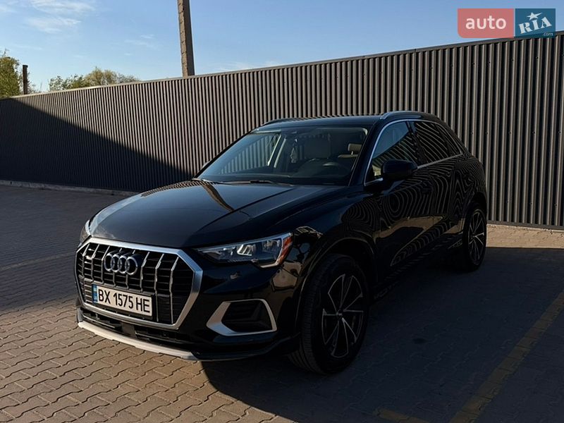 Внедорожник / Кроссовер Audi Q3 2019 в Хмельницком