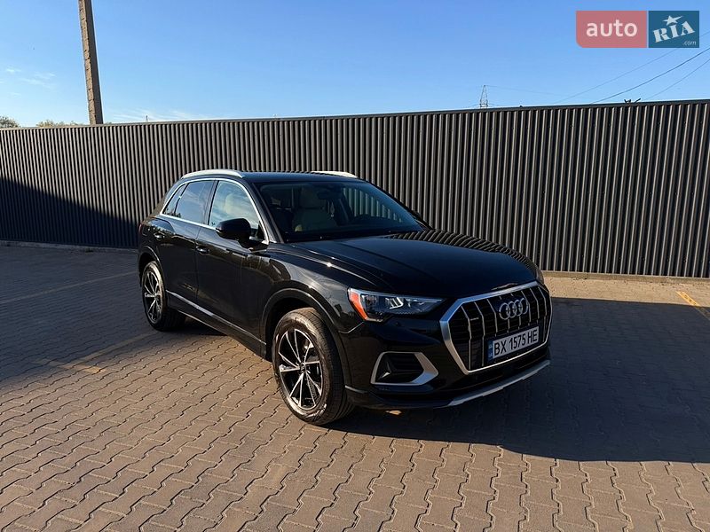 Внедорожник / Кроссовер Audi Q3 2019 в Хмельницком