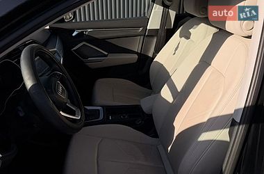Внедорожник / Кроссовер Audi Q3 2019 в Хмельницком