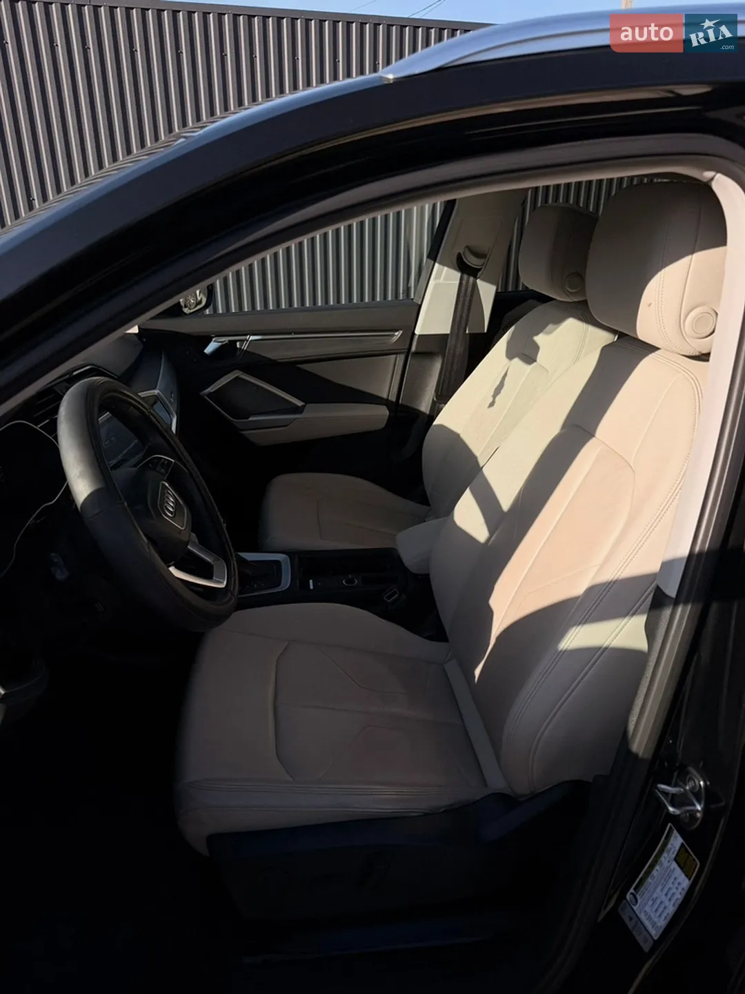 2019 Audi Q3 - мініатюра 18