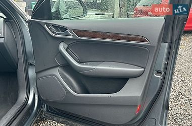 Внедорожник / Кроссовер Audi Q3 2015 в Мукачево