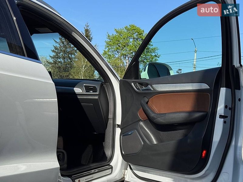 Внедорожник / Кроссовер Audi Q3 2016 в Ровно