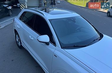 Внедорожник / Кроссовер Audi Q3 2020 в Киеве