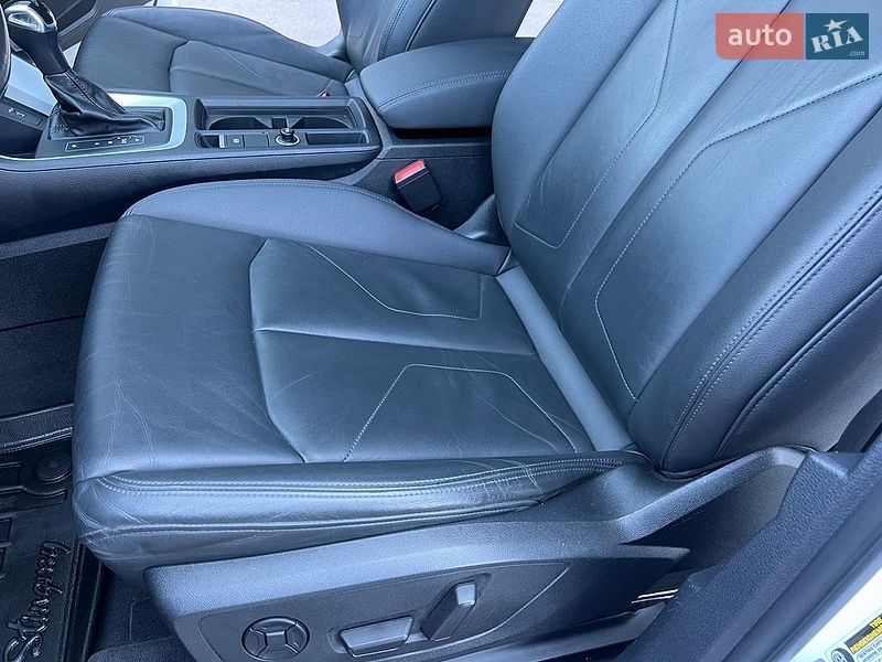 Внедорожник / Кроссовер Audi Q3 2020 в Киеве