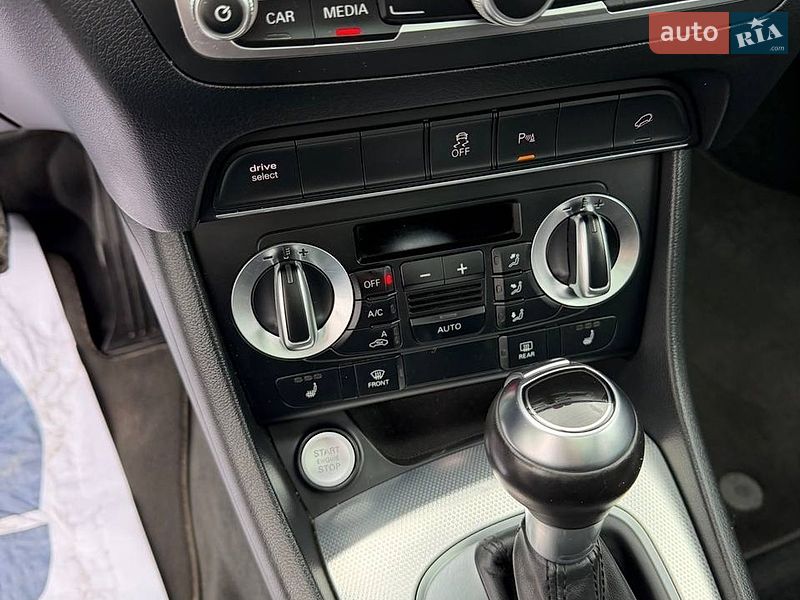 Позашляховик / Кросовер Audi Q3 2014 в Львові