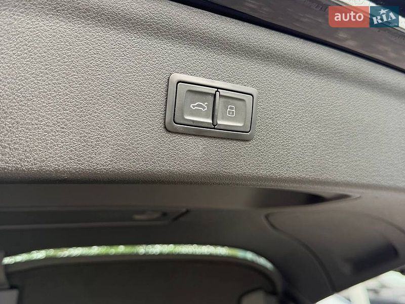 Позашляховик / Кросовер Audi Q3 2014 в Львові