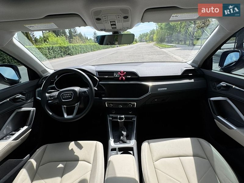 Внедорожник / Кроссовер Audi Q3 2024 в Белой Церкви