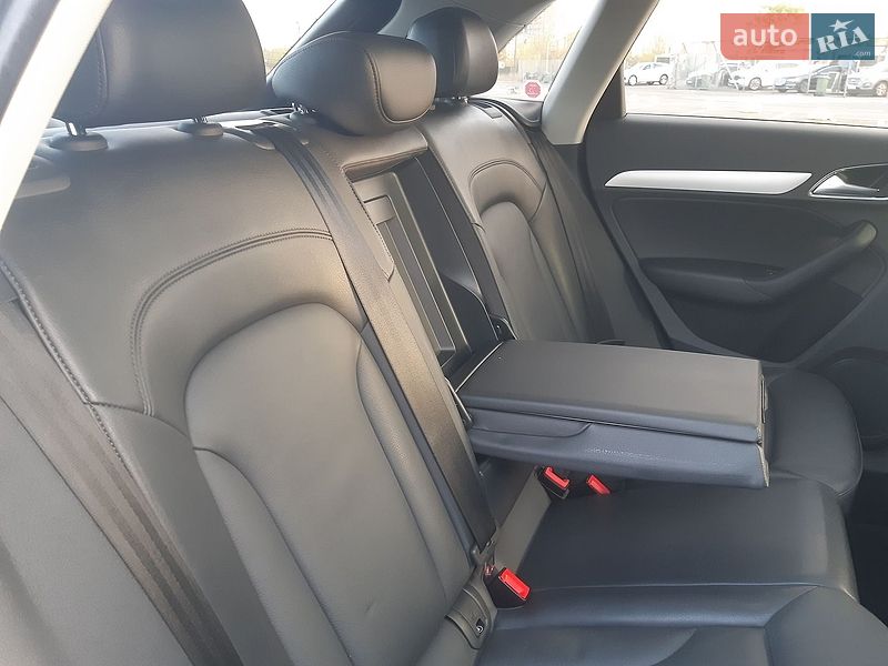 Позашляховик / Кросовер Audi Q3 2018 в Києві