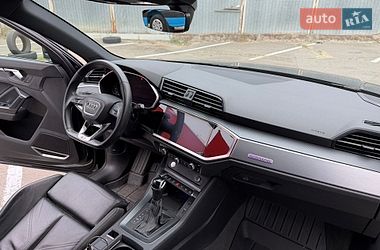 Внедорожник / Кроссовер Audi Q3 2019 в Одессе