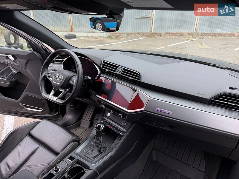 Внедорожник / Кроссовер Audi Q3 2019 в Одессе
