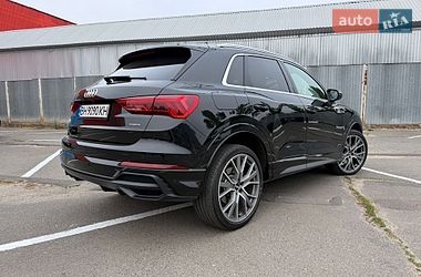 Внедорожник / Кроссовер Audi Q3 2019 в Одессе