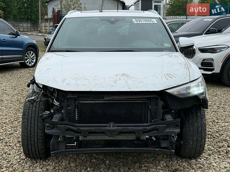 Внедорожник / Кроссовер Audi Q3 2020 в Стрые