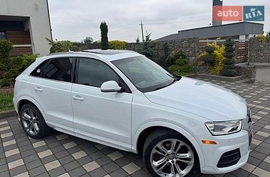 Внедорожник / Кроссовер Audi Q3 2017 в Стрые