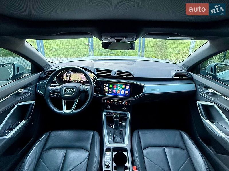 Позашляховик / Кросовер Audi Q3 2020 в Києві