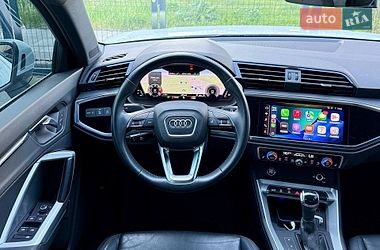 Позашляховик / Кросовер Audi Q3 2020 в Києві
