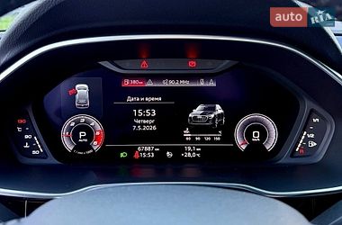 Позашляховик / Кросовер Audi Q3 2020 в Києві
