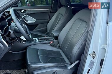 Позашляховик / Кросовер Audi Q3 2020 в Києві