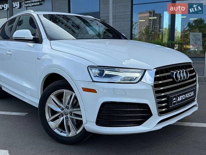 Внедорожник / Кроссовер Audi Q3 2017 в Киеве