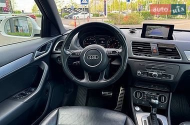 Внедорожник / Кроссовер Audi Q3 2017 в Киеве