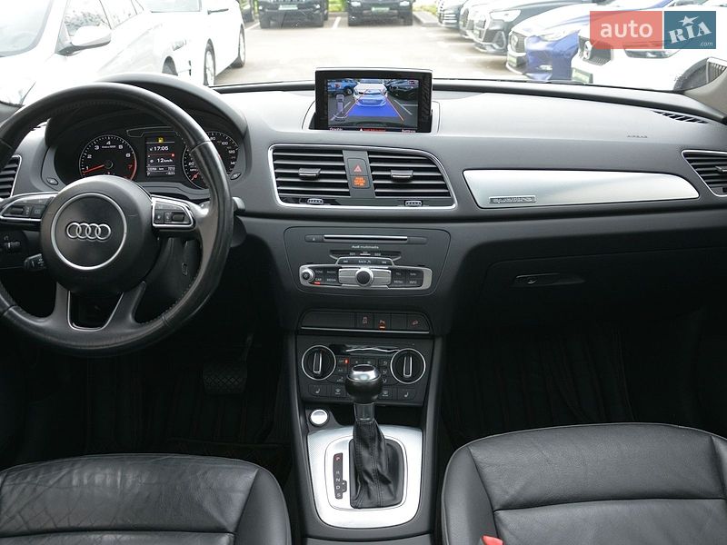 Позашляховик / Кросовер Audi Q3 2016 в Києві