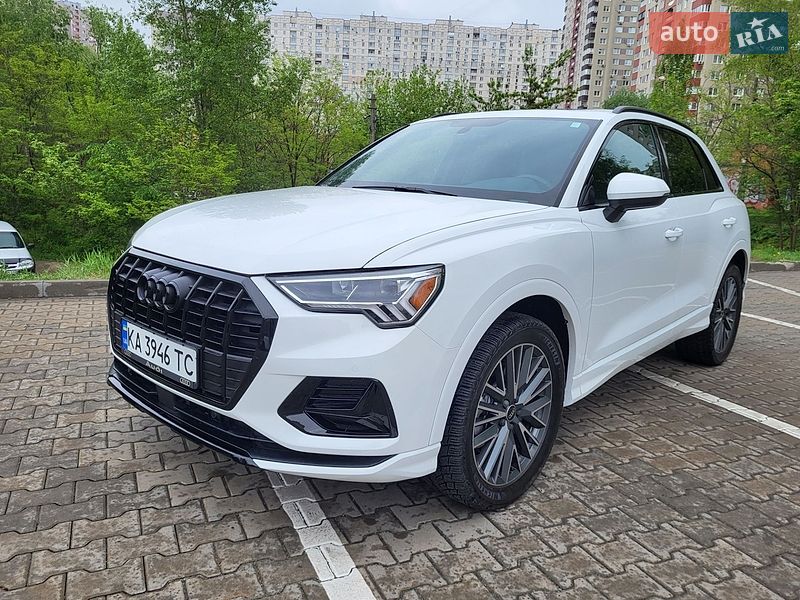 Внедорожник / Кроссовер Audi Q3 2022 в Киеве