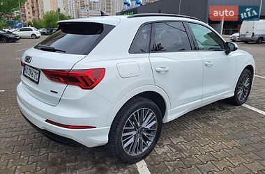 Внедорожник / Кроссовер Audi Q3 2022 в Киеве