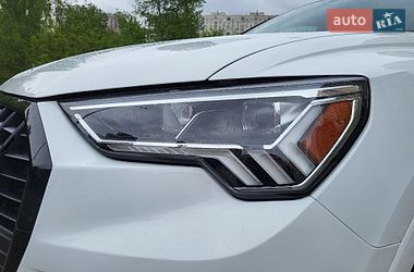 Внедорожник / Кроссовер Audi Q3 2022 в Киеве