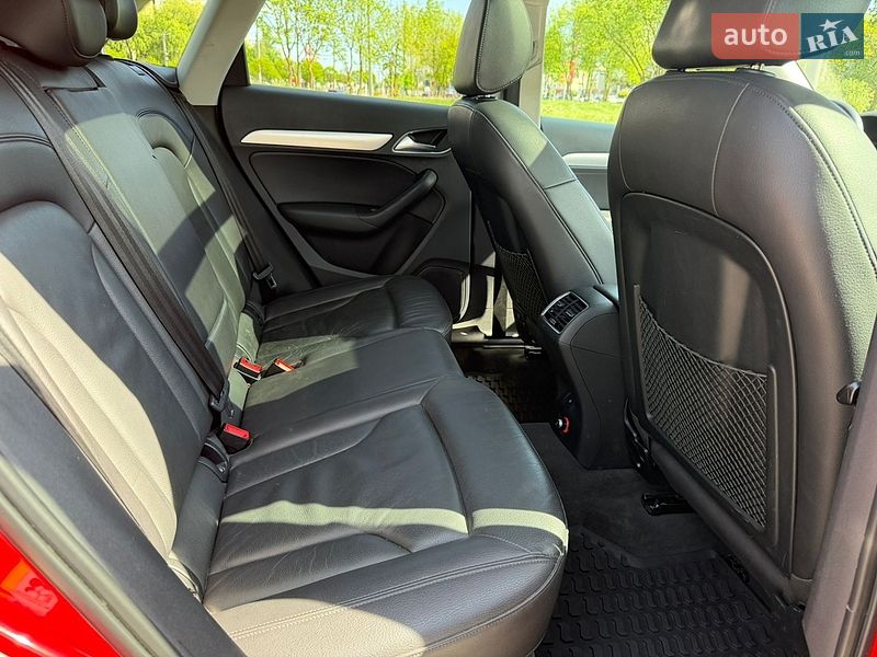 Внедорожник / Кроссовер Audi Q3 2016 в Львове