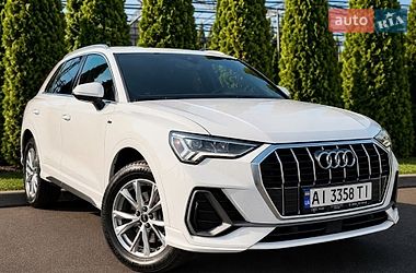 Внедорожник / Кроссовер Audi Q3 2023 в Киеве