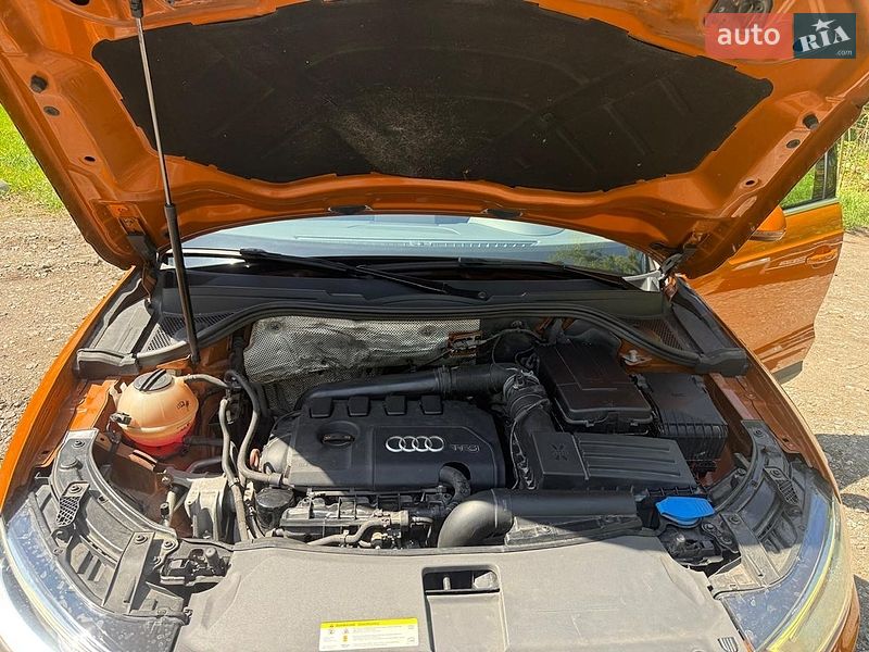 Внедорожник / Кроссовер Audi Q3 2011 в Киеве