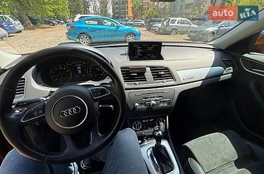 Внедорожник / Кроссовер Audi Q3 2011 в Киеве