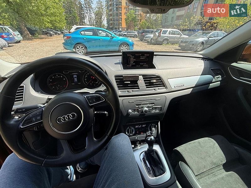 Внедорожник / Кроссовер Audi Q3 2011 в Киеве