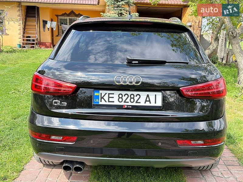 Внедорожник / Кроссовер Audi Q3 2017 в Каменском