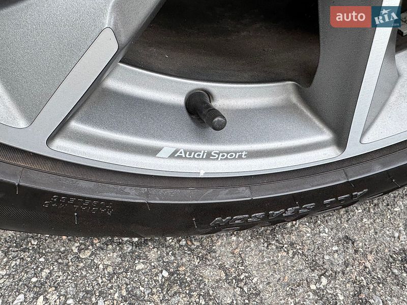 Внедорожник / Кроссовер Audi Q3 2023 в Киеве