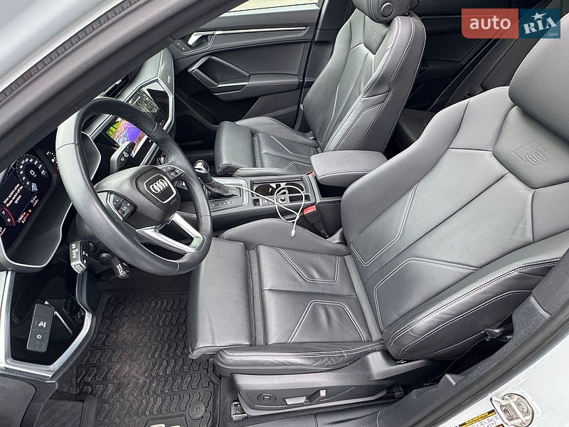 Внедорожник / Кроссовер Audi Q3 2023 в Киеве