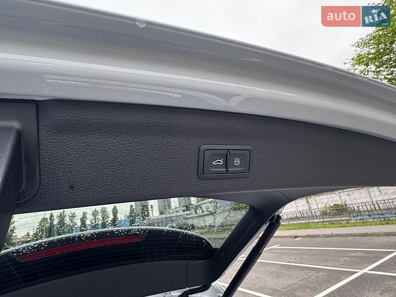 Внедорожник / Кроссовер Audi Q3 2023 в Киеве