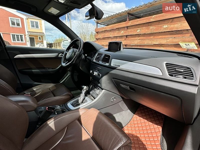 Позашляховик / Кросовер Audi Q3 2016 в Білогородці