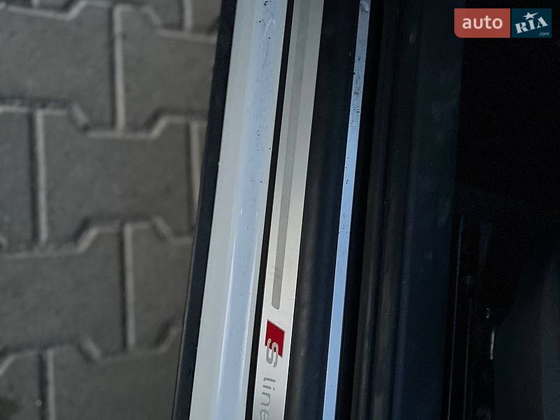 Позашляховик / Кросовер Audi Q3 2017 в Львові