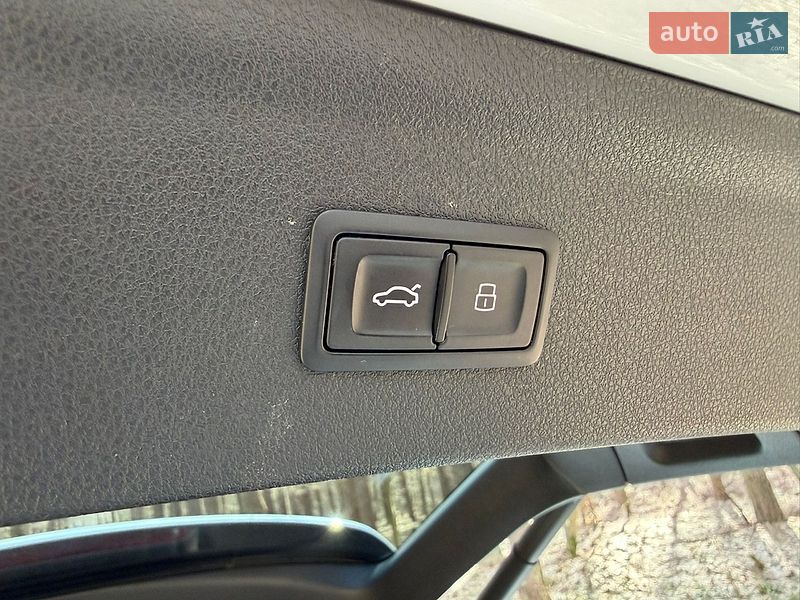 Позашляховик / Кросовер Audi Q3 2016 в Житомирі