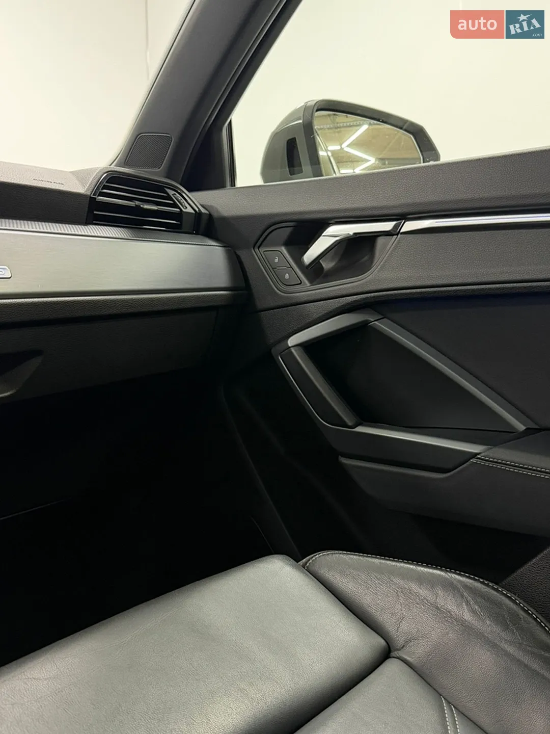 2019 Audi Q3 - мініатюра 24
