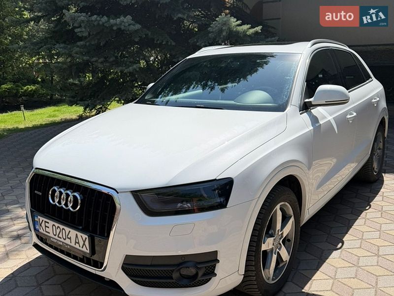 2015 Audi Q3, VIN WA1EFCFS8FR012121:plate — фото 1 (autoria)