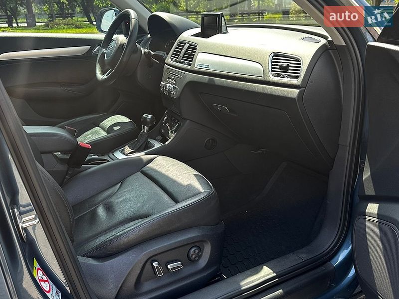 Позашляховик / Кросовер Audi Q3 2015 в Києві