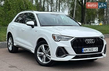 Позашляховик / Кросовер Audi Q3 2023 в Києві