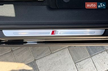 Внедорожник / Кроссовер Audi Q3 2020 в Киеве