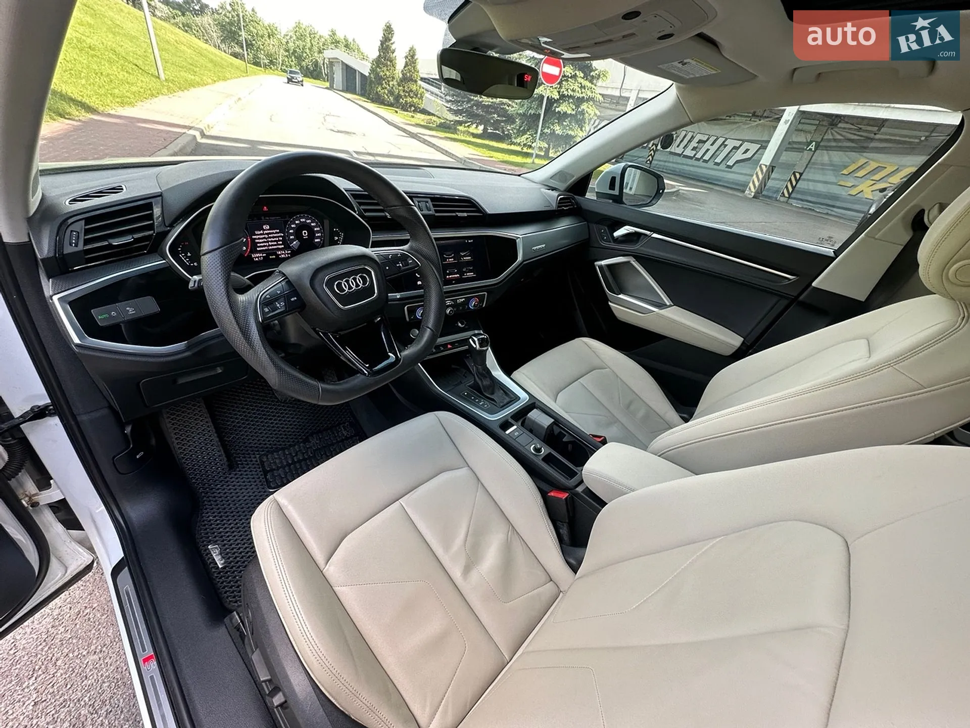 2019 Audi Q3 - мініатюра 23