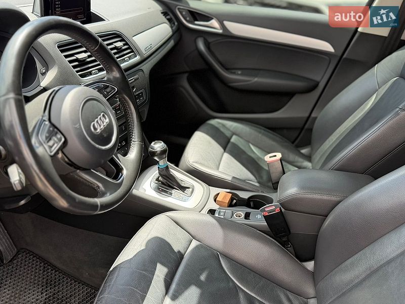 Внедорожник / Кроссовер Audi Q3 2017 в Ивано-Франковске