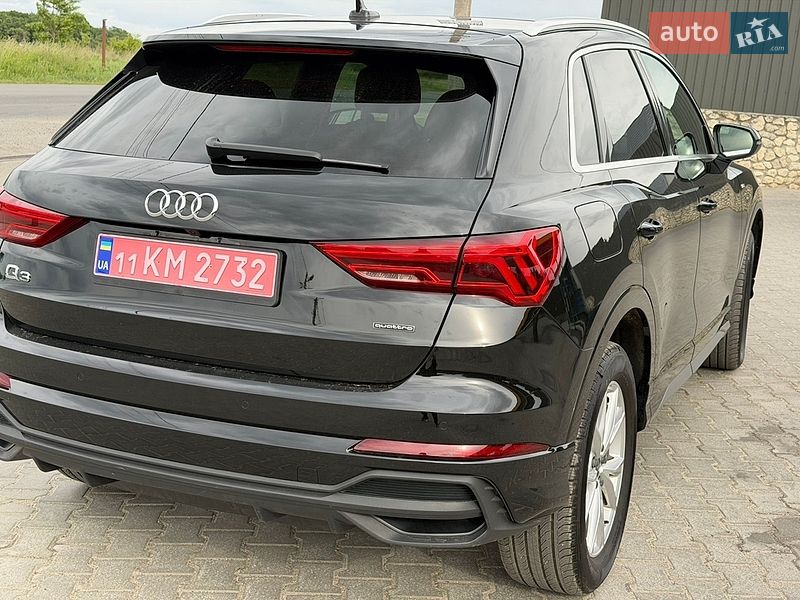 Внедорожник / Кроссовер Audi Q3 2024 в Тернополе